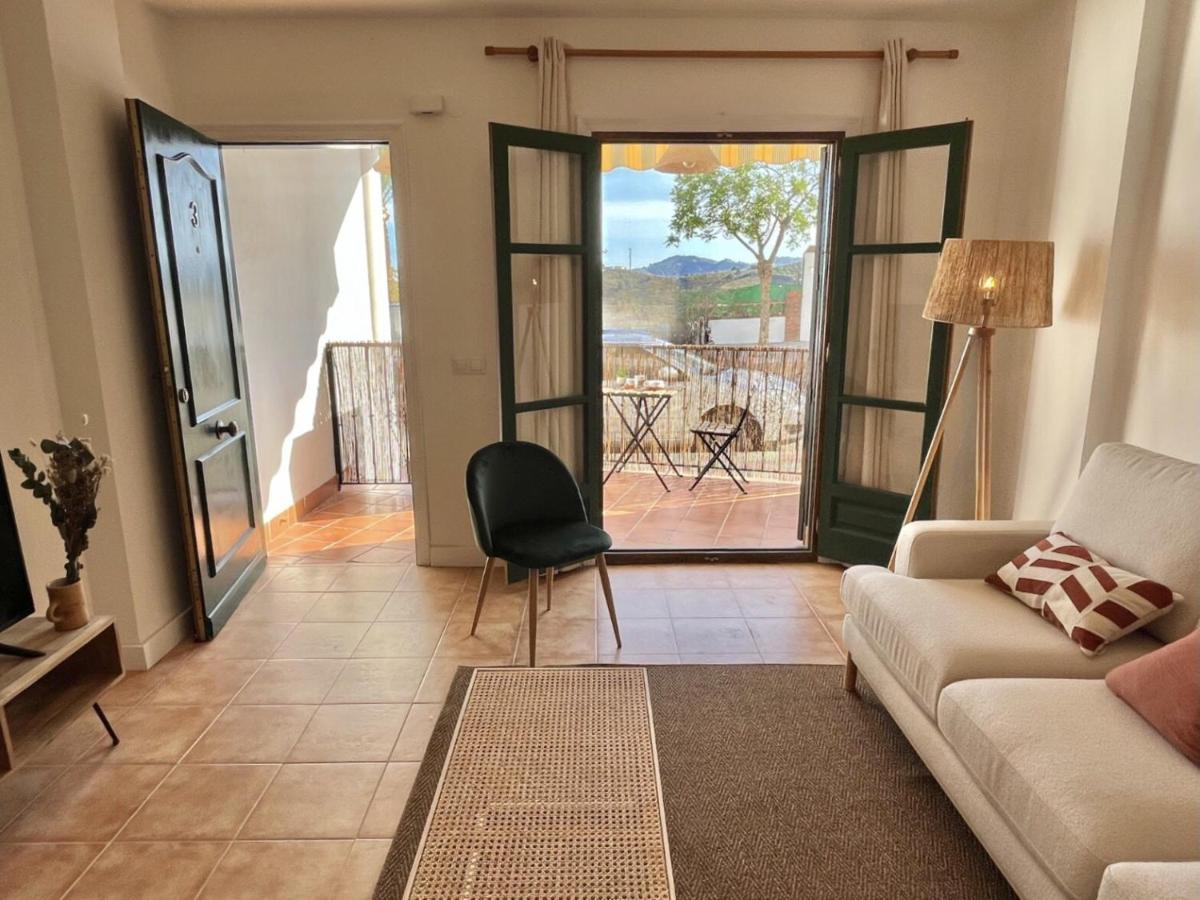 Casa La Aguanosa Con Piscina Y Vistas Al Mar Lejlighed Frigiliana Eksteriør billede